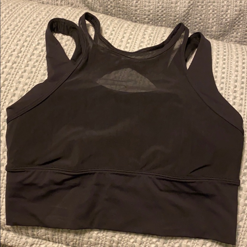 Black lululemon crop